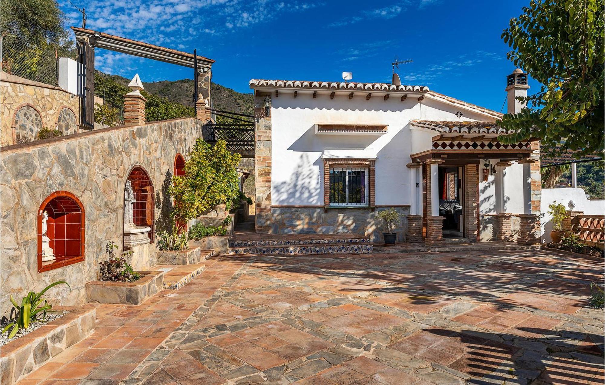 Amazing Home In Frigiliana With Kitchen Ngoại thất bức ảnh